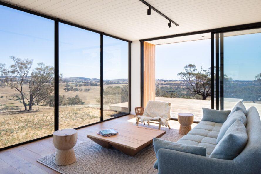 Casa Kangaroobie: Una casa en el bosque de 225 metros y sólo 3 módulos.